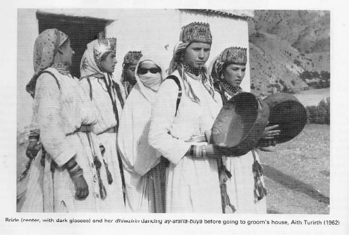 Des femmes rifaines qui chantent des izran narif